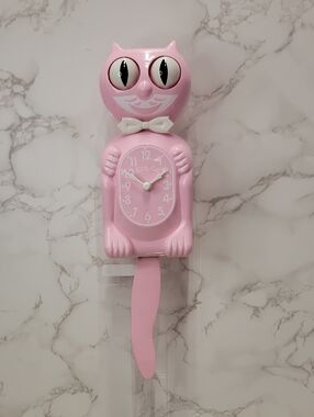 Bubblegum Pink Kitty Cat klock clock New
